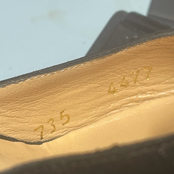 Chanel Black Suede Kitten Heel T-Strap Shoes - Picture 15 of 16